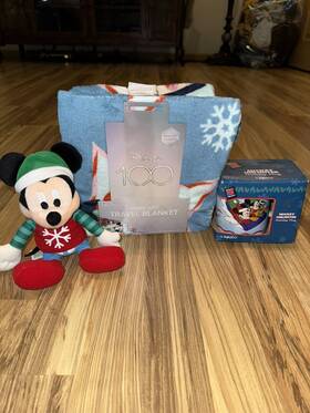 Disney 032281155773 100 Mickey And Minnie Mouse Holiday Christmas Blanket Mug Stuffed Plush