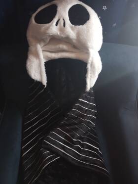 Disney 032281177959 The Nightmare Before Christmas Jack Skellington Wearable Hooded Blanket 30 Inch X50