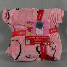 Disney 032281784959 Winnie The Pooh Pink Hearts Bees Valentine Plush Blanket 60 X 90 Twin New