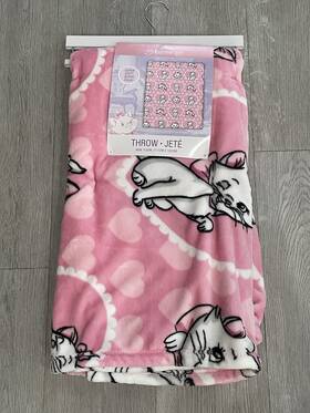 Disney 032281833725 New Adorable Walt Plush Throw - Aristocats Marie In Hearts 46in X 60in