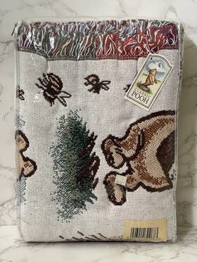 Disney 046249302673 Classic Winnie Pooh Hunny Pots Woven Blanket Throw Tapestry 48x67 New Tag Nwt