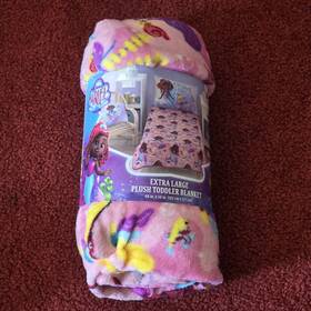 Disney 085214143354 Junior Ariel Plush Extra Large Toddler Blanket 40 In X 50 Pink