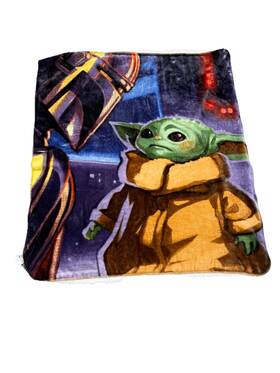 Disney 190604263571 Star Wars The Mandalorian Sherpa Throw 50in X 60in