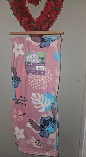 60inx70 Disney 190604935072 Stitch By Lilo&stitch-simple Cloud Throw Inch Pink/blue Nwt