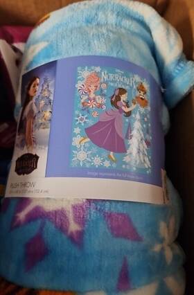 Disney 400761789181 Nutcracker Four Realms Holiday Throw Blanket Clara And Sugar Plum Fairy New