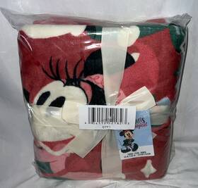 Disney 434112521823 S Making Christmas Magical Blanket Mickey And Friends Holiday Throw 50 Inch X60