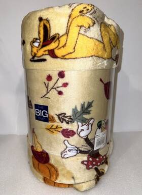 73277 Disney Rn#73277 Mickey And Friends Plush Throw Blanket 5ft X 6ft Multicolor Yellow New