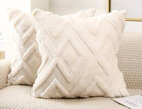 Drnou 735530521281 Set Of 2 Faux Fur Cream White Throw Pillow Covers 26x26 Soft Checkborad Patte