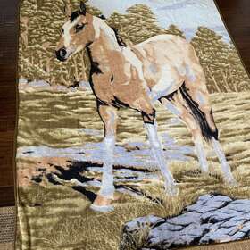 Duke Imports 842131107926 Horse Theme Fleece Blanket Large Multicolor Polyester 78 Inch X 95
