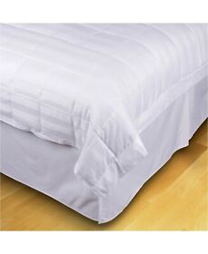 A08040 Eco Pure Twin Down-alternative Blanket Quilted Stripe Jacquard