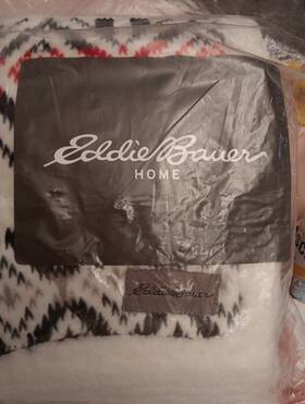 216685 Eddie Bauer Ultra-plush Collection Mountain Vilg. Throw Blanket Sherpa Fleece