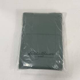 Eddie Bauer 400010679584 Oversized Down Throw 50 Inch X72 Color Moss Polyester Shell Quilted Nwt