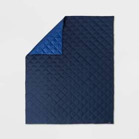 86266407 Embark Tailgate Blanket -
