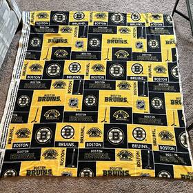 Bru-012 Fabrique Innovations Nhl Boston Bruins 60 Inch X 62 Throw Blanket Comfy Soft Pattern # - Nice