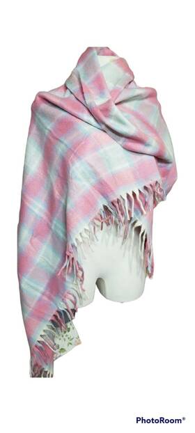 11015 Fieldcrest Vintage 100% Acrylic Lap Blanket Shawl Ruana Fringed 50 Inch X60