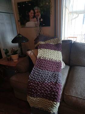 Handmade 086569449801 Chunky Knitted Throw Blanket