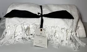 Hearth & Hand With Magnolia 191908060361 100% Cotton Knotted Fringe Throw White 55x80 And
