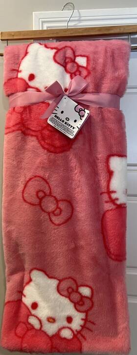 50x70nwt Hello Kitty 032281778675 Viral Pink Bow Faux Rabbit Fur Throw Blanket Valentines Day