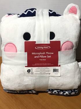 Holiday Home 888777004625 Throw And Pillow/plush Set Polar Bear 50 Inch X60 Microplush So Soft Nw