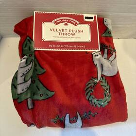 Holiday Time 190714369873 Velvet Plush Christmas Throw 50 X 60 Red Sloth-polyester