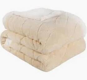 H466150 Home Reflections Reversible Plush Throw 60 Inch X 80 Blankets Ivory Standard New