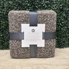 Hotel Collection 194145623191 Brushed Herringbone 45 Inch X 60 Brush Wood