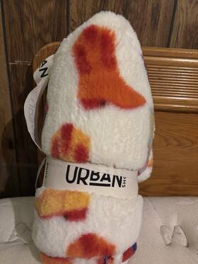Wk632372 Idea Nuova Inc Urban Shop 50 Inch X 60 Cowboy Western Faux Fur Throw Multi Nwt
