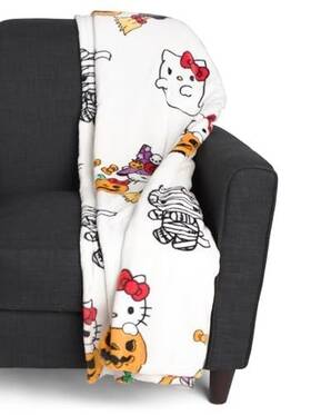 24l045095 Jay Franco & Sons Inc. Jfa71-06/24l045095 And Hello Kitty Halloween Plush Blanket White - Inch