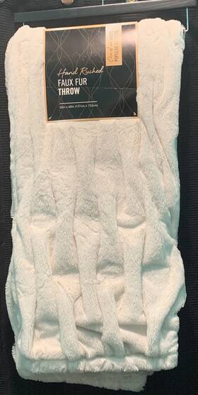 Mch50-1823-ivory Jla Home Faux Fur Throw 50 X 60 Size