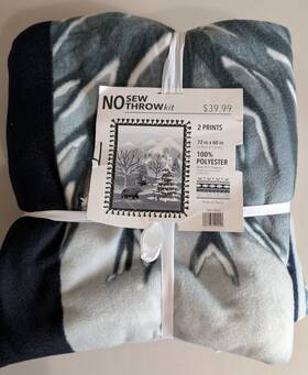 1841-9002 Joann No Sew Throw Fleece Blanket Kit Winter Scene Bear Moose Mountians 72 Inch X60 New