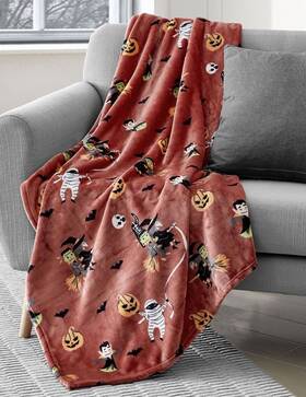 Lacourte 190714474645 Monster Mash Multicolred Plush Multi Throw 50 X 60