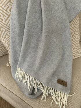 630115 Lands Downunder Italian Herringbone Throw Light Gray