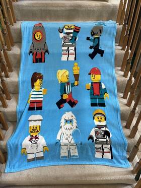 Lego 073558837732 Minifigures Soft Plush Throw Blanket Blue 46 Inch X 60 - Free Shipping
