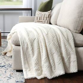 1796193 Life Comfort Textured Faux Fur Throw - 60in X 70in Cream