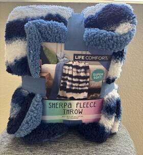 Life Comfort 778267243545 Sherpa Fleece Throw Blanket Blue And White 40 Inch X 50