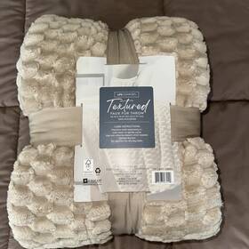 Life Comfort 778267261129 Throw Tan Faux Fur Beige 60 Inch X 70 Soft Cozy Textured New Free Ship