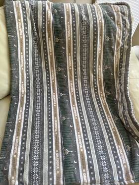 Life Is Good 791551786023 Berkshire Grateful. Cabin Moon Stars Plush Throw Blanket Cozy