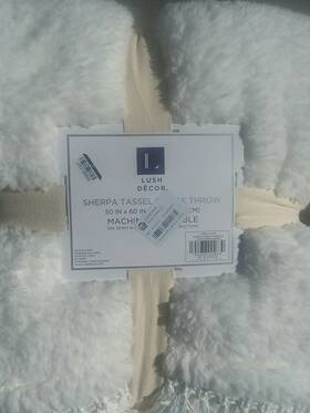 16t005994 Lush Decor White Sherpa Tassel Fringe Throw Blanket 50x60 Thick Soft Plush Gift