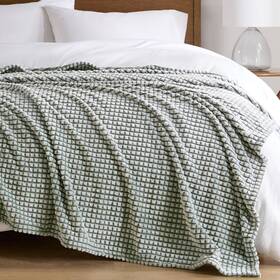 Madison Park 022164373745 Cozy Blanket Soft Plush Chic Backprinted Carved Texture Design Trend