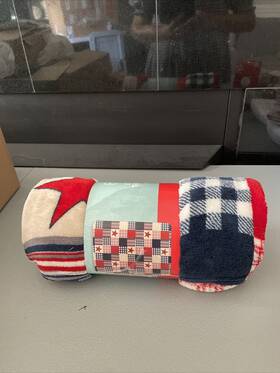 Magellan Outdoors 420003842542 New Patriotic Red White And Blue Stars Stripes Patterned Fleece Throw Blanket