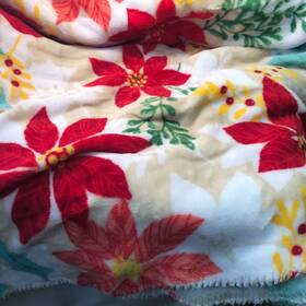 Mainstays 784857806649 Poinsettia Fleece Throw Blanket 50 Inch X 60 Cozy Holiday Decor