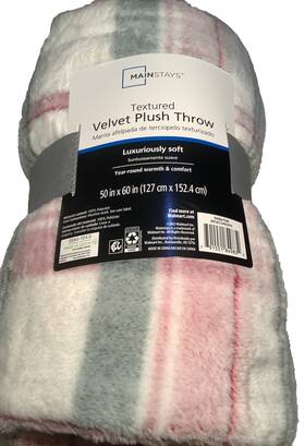Mainstays 791551849834 Textured Velvet Plush Throw White/holiday Plaid Luxuriously Soft 50x60