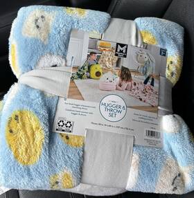 Members Mark 193968296988 Kids Dumpling Hugger Pillow And Throw Set