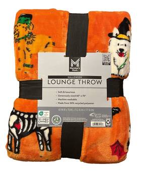 Members Mark 193968304607 Halloween Throw Dogs In Costume 60x70 Velvet Plush Lounge Blanket