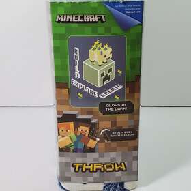 Minecraft 032281252519 Earth Glow In The Dark Throw Blanket Kids Build Explore 46 Inch X60 Soft
