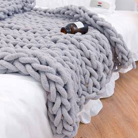 Mocadng 724724661346 Chunky Knit Blanket Throw 40 Inch Hand Knitted Warm Chenille