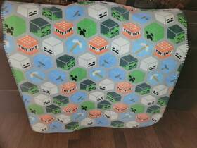 Mojang 032281181772 Minecraft Blocks Throw Blanket 36 Inch X 48 Gray B1