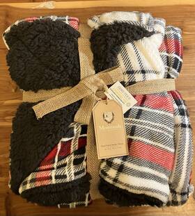 Montauk 194169004464 Luxury Velvet Berber Throw Blanket 50 X 60in Red Black Gray Plaid Nwt