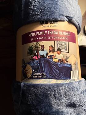Muk Luks 714370799609 Mega Family Throw Blanket 70 X 100 Super Soft And Cozy Navy New