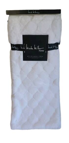 Nicole Miller 887947006841 White 60x70 Inch Luxury Faux Fur Throw Blanket Solid Oversized New